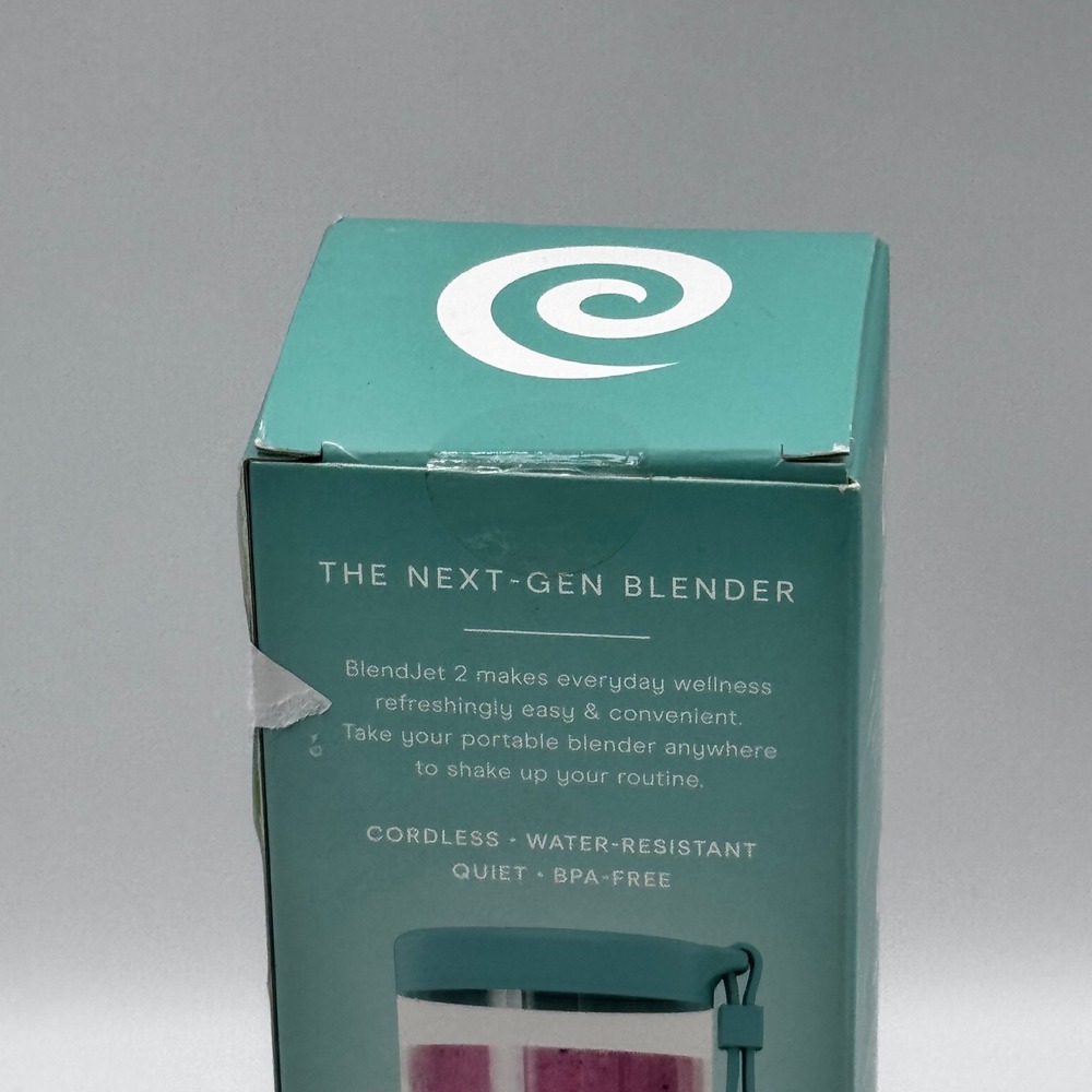 BlendJet 2 Portable Blender Mint Next-Gen Rechargeable Cordless 16oz BPA-Free - Picture 5 of 6